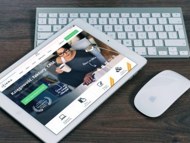 Интеграция AI-агента с CRM: настройка передачи данных в 2026